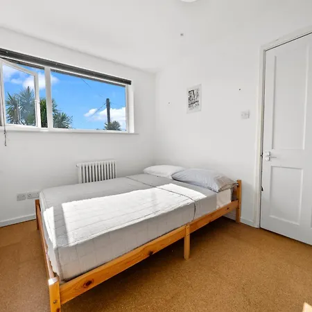 Comfy Gem 3 Bedroom By Altoluxoexperience Short Lets & Serviced With Free Wifi & Parking * Bristol