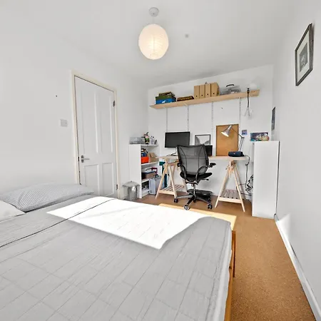 Comfy Gem 3 Bedroom By Altoluxoexperience Short Lets & Serviced With Free Wifi & Parking Nyaraló Bristol